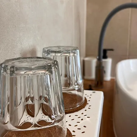 Апартаменты Light&linen Nest With Free Backyard Parking - Near Old Town!