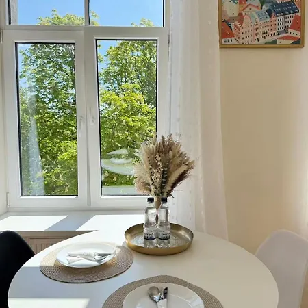 Апартаменти Light&linen Nest With Free Backyard Parking - Near Old Town!