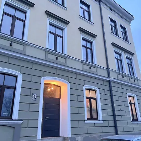 Light&linen Nest With Free Backyard Parking - Near Old Town! * リガ