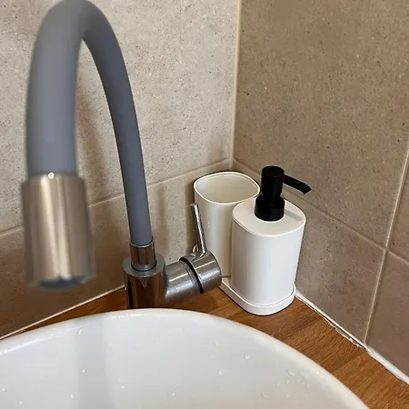 Light&linen Nest With Free Backyard Parking - Near Old Town! *