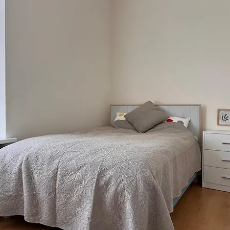 Light&linen Nest With Free Backyard Parking - Near Old Town! *