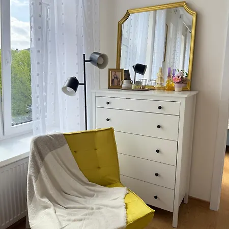 Light&linen Nest With Free Backyard Parking - Near Old Town! Apartmán